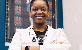 Dr. Suffiyah Webb, a pediatric dentist in Newark. - Brilliant Smiles
